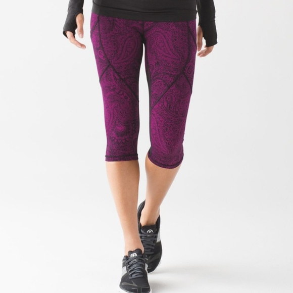 lululemon athletica Pants - Lululemon Outrun 17" Crop Leggings